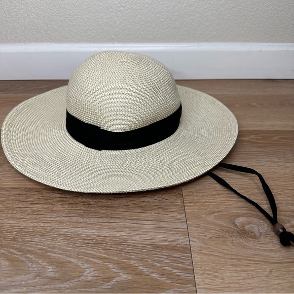 Solar Escape Wide Brim with drawstring Sun Hat, OS - Picture 5 of 11